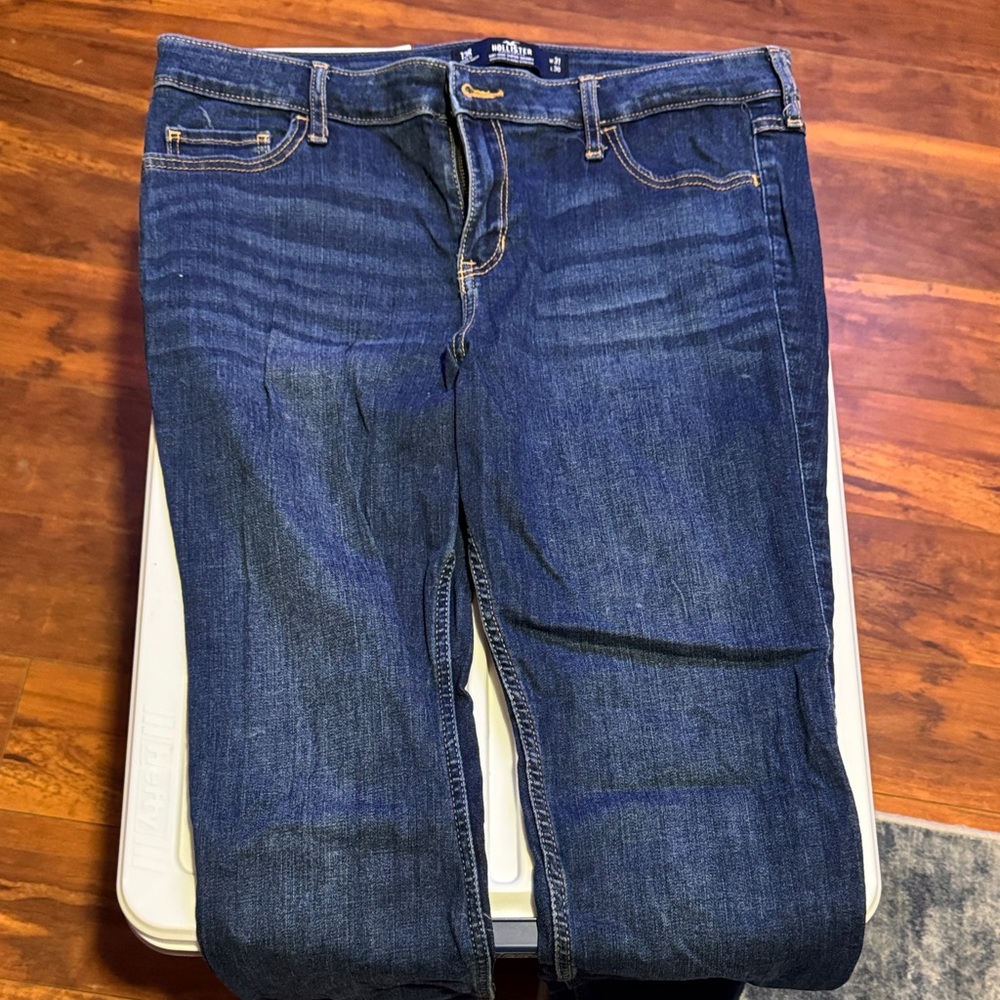 Hollister Women's Dark Blue Skinny Jeans